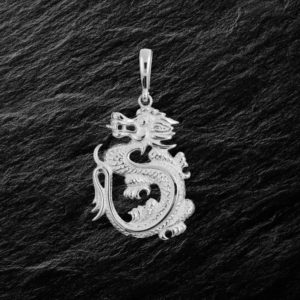 silver pendant chinese draggon